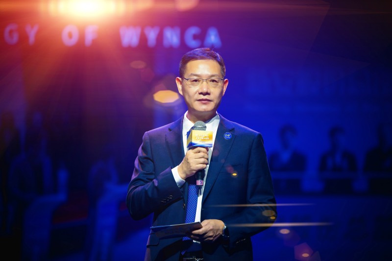 12吴严明董事长作报告.jpg